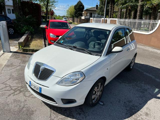 LANCIA Ypsilon usata, con Servosterzo