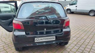TOYOTA Yaris usata, con Divisori per bagagliaio