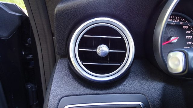 MERCEDES-BENZ C 220 usata 82