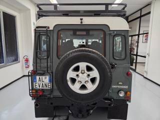 LAND ROVER Defender usata, con Cerchi in lega
