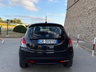 LANCIA Ypsilon usata, con Apple CarPlay