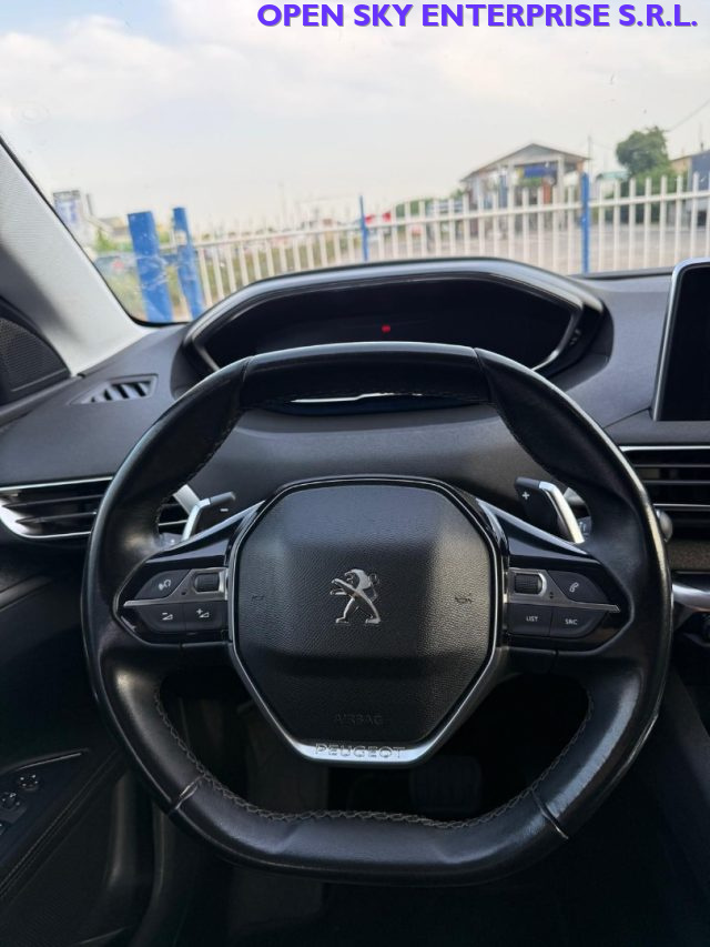 PEUGEOT 5008 usata, con Fendinebbia