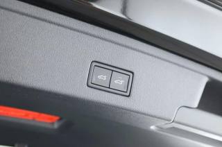 VOLKSWAGEN Touareg usata, con Controllo automatico clima