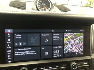 PORSCHE Macan usata, con Bracciolo
