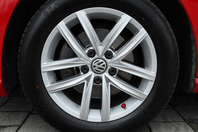 VOLKSWAGEN Golf Variant usata, con Luci diurne