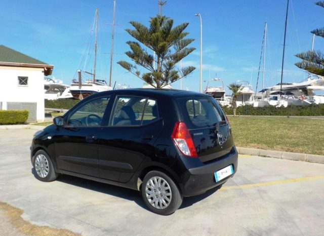 HYUNDAI i10 usata, con Autoradio