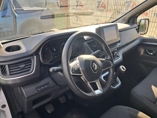 RENAULT Trafic usata 9