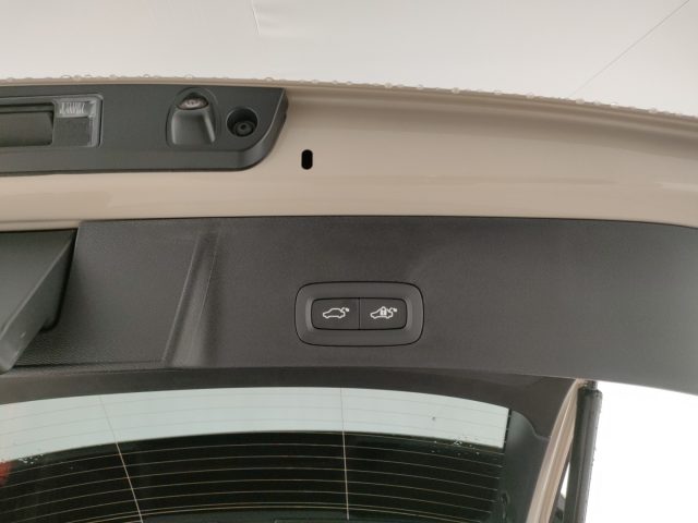 VOLVO XC40 usata, con Luci diurne LED