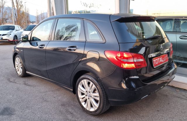 MERCEDES-BENZ B 180 usata, con Alzacristalli elettrici