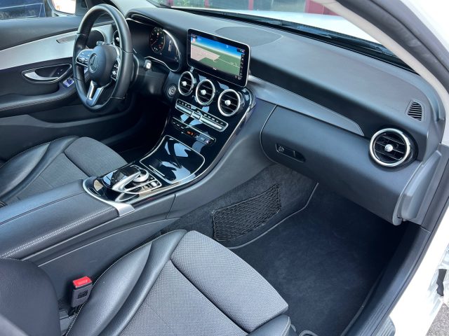 MERCEDES-BENZ C 220 usata, con Autoradio