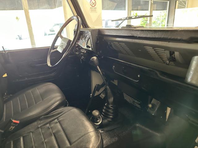 LAND ROVER Defender usata 16