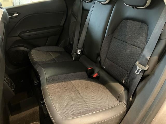 RENAULT Captur usata 11