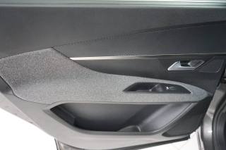 PEUGEOT 5008 usata, con Luci diurne
