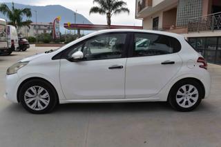 PEUGEOT 208 usata, con Alzacristalli elettrici