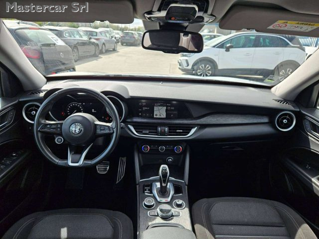 ALFA ROMEO Stelvio usata, con Alzacristalli elettrici