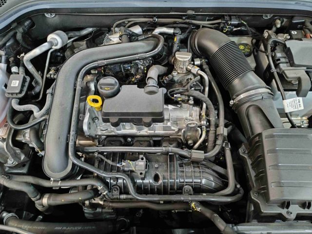 SKODA Kamiq usata, con Bluetooth