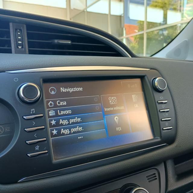TOYOTA Yaris usata, con Servosterzo