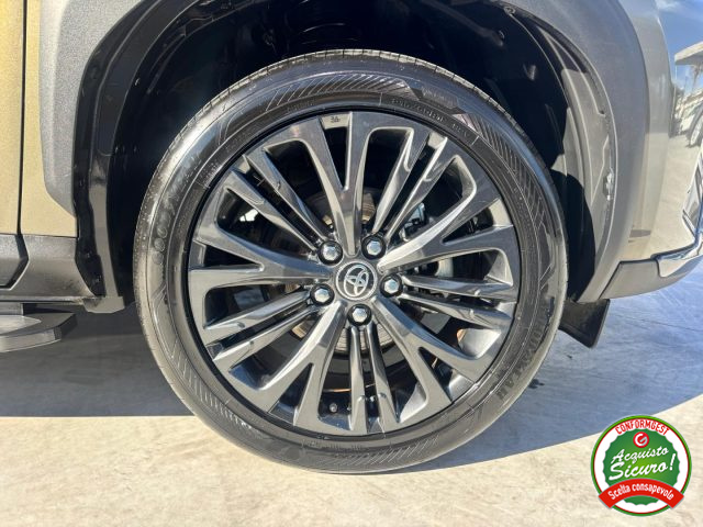 TOYOTA Yaris Cross usata, con Sedili riscaldati