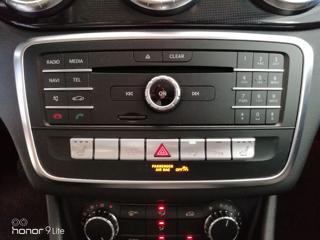 MERCEDES-BENZ CLA 200 usata, con Park Distance Control