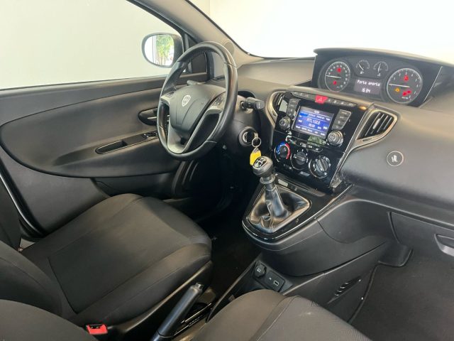 LANCIA Ypsilon usata, con Controllo trazione