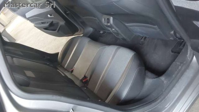 PEUGEOT 308 usata, con ESP