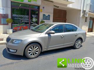 SKODA Octavia usata, con Specchietti laterali elettrici