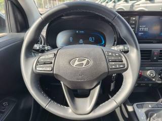 HYUNDAI i10 usata, con Specchietti laterali elettrici