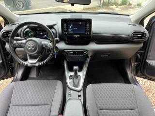 TOYOTA Yaris usata 16