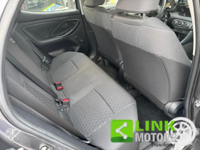 TOYOTA Yaris usata, con Fendinebbia