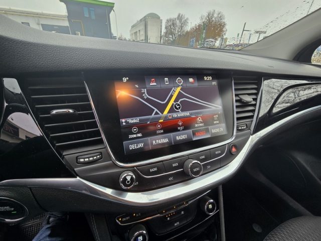 OPEL Astra usata, con Regolazione elettrica sedili