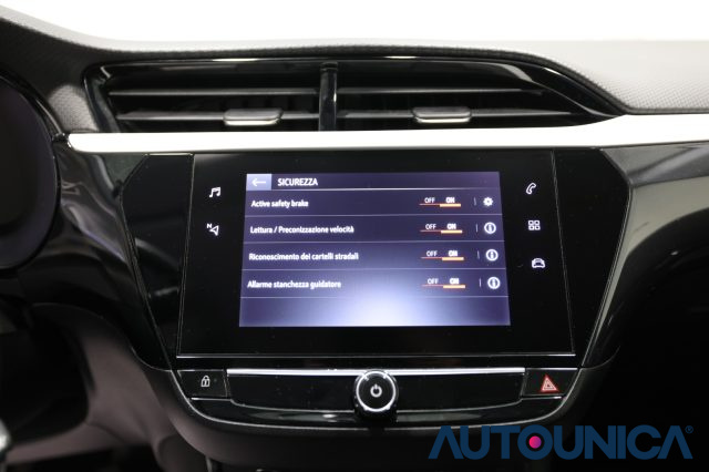 OPEL Corsa usata, con Specchietti laterali elettrici
