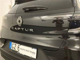 RENAULT Captur usata, con Isofix