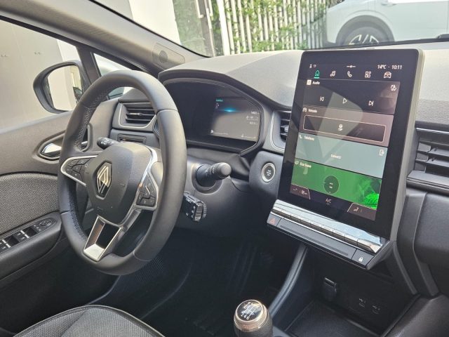 RENAULT Captur usata, con Sistema di navigazione