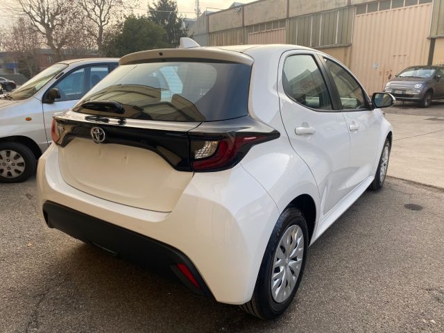 TOYOTA Yaris usata, con Alzacristalli elettrici
