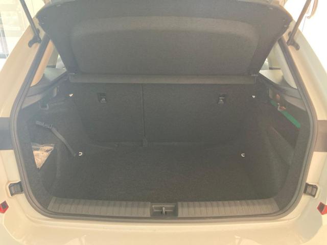 SKODA Kamiq usata, con Autoradio