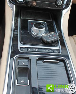 JAGUAR XF usata, con Servosterzo