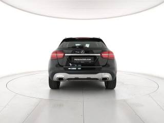 MERCEDES-BENZ GLA 180 usata, con Alzacristalli elettrici