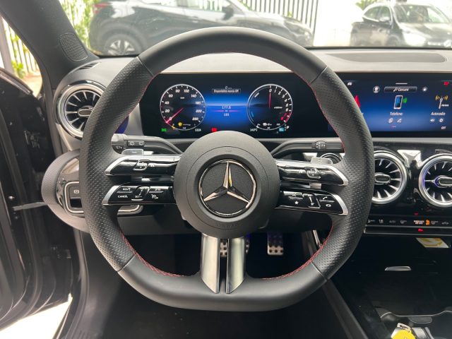 MERCEDES-BENZ A 250 usata, con Fari direzionali