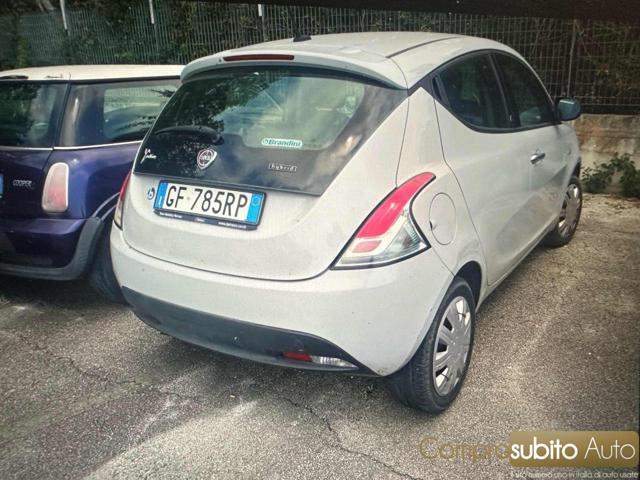 LANCIA Ypsilon usata, con Airbag