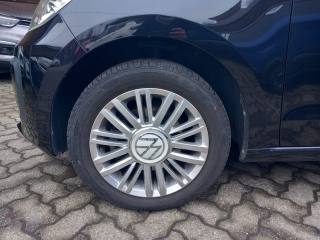 VOLKSWAGEN up! usata, con Climatizzatore