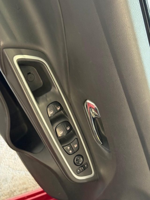 NISSAN Micra usata, con Airbag testa