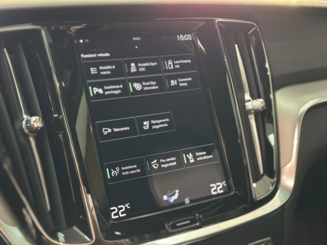 VOLVO V60 usata, con Park Distance Control