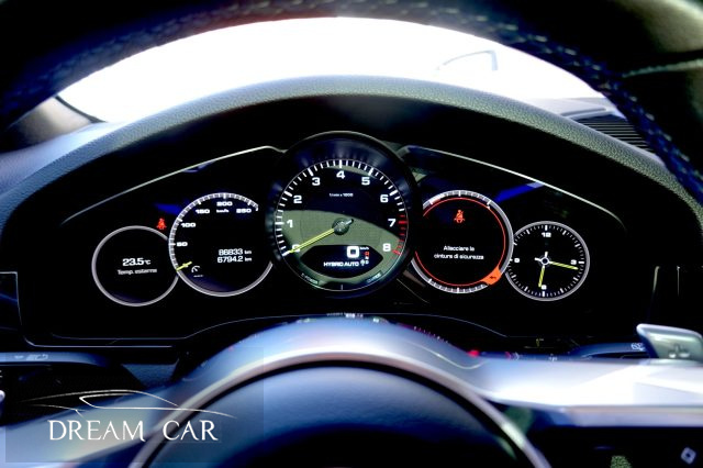 PORSCHE Cayenne usata, con Boardcomputer