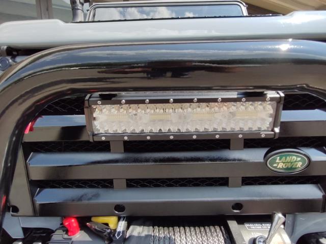 LAND ROVER Defender usata 21