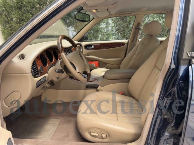 JAGUAR XJ usata, con Autoradio