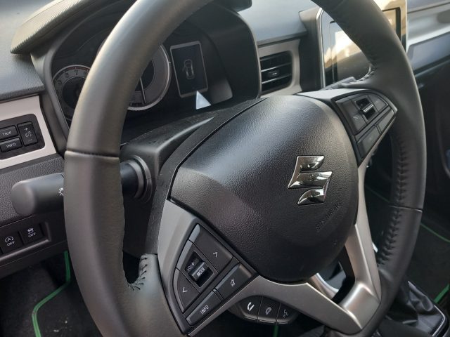 SUZUKI Ignis usata, con Boardcomputer
