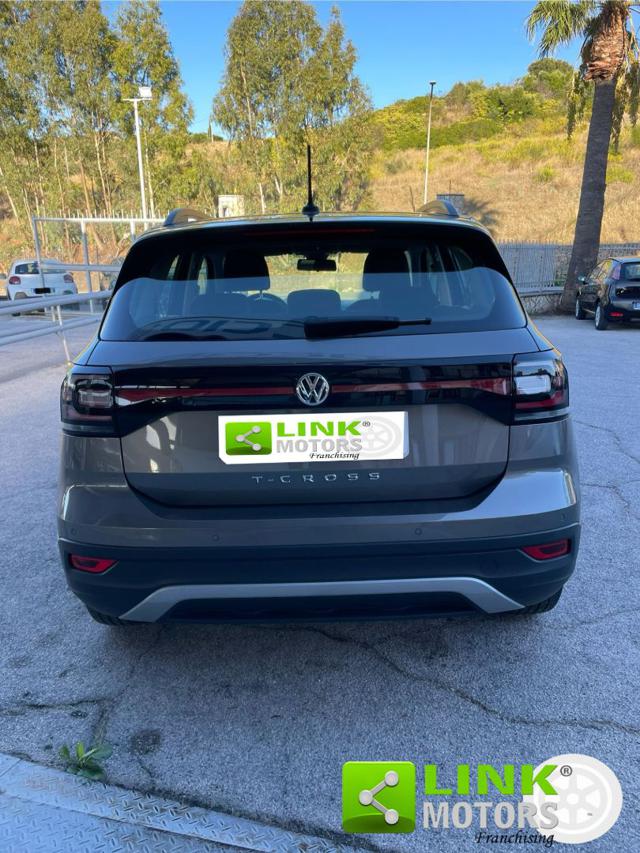 VOLKSWAGEN T-Cross usata, con Autoradio