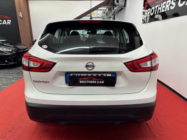 NISSAN Qashqai usata, con Autoradio