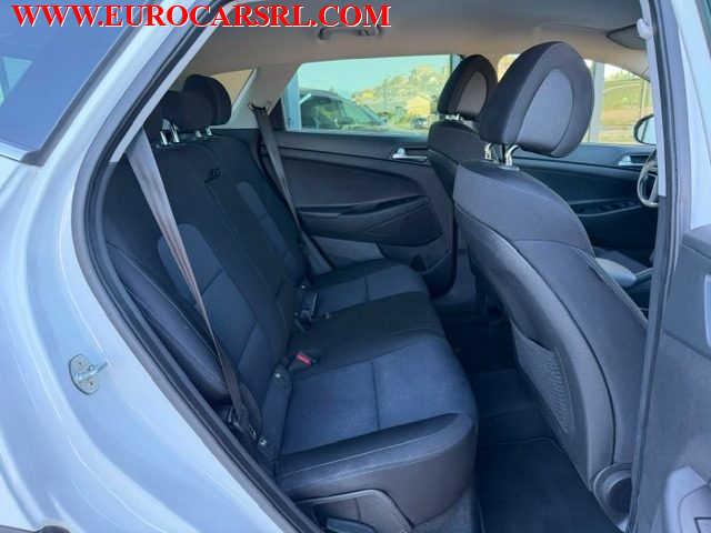 HYUNDAI Tucson usata 28