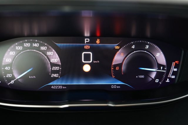 PEUGEOT 3008 usata, con Frenata d
